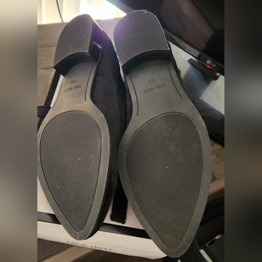 Size 12 Velvet pointy toe flats - Picture 5 of 5